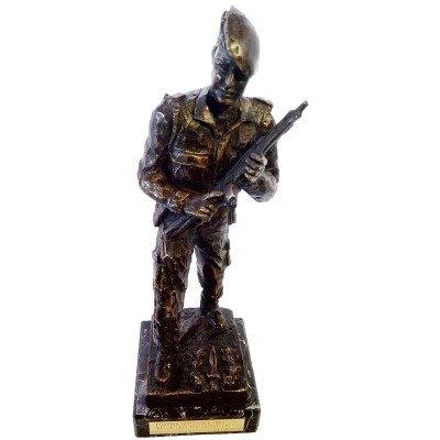 ESCULTURA GUARDIA CIVIL C.A.E.
