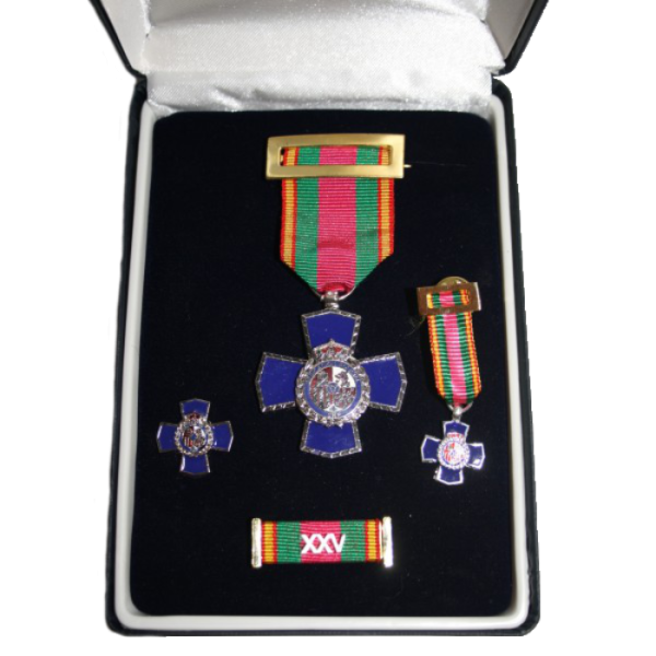 ESTUCHE MEDALLA ANTIGUEDAD XXV AÑOS (25 AÑOS) DEDICACION POLICIAL + PASADOR + PIN + MEDALLA MINIATURA