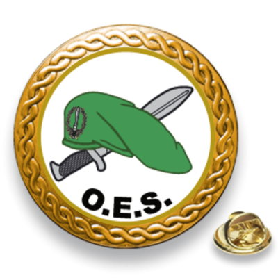 PIN COLOR ORO. O.E.S.
