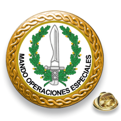 PIN COLOR ORO. MOE