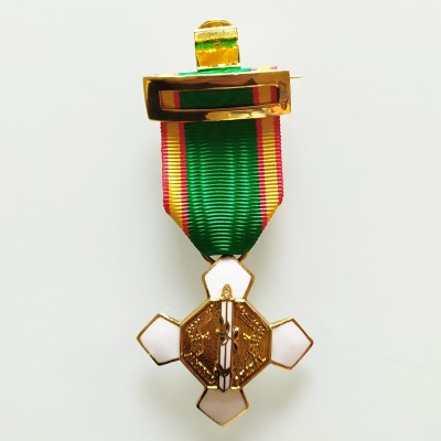 ALFILER PARA COLGAR MEDALLAS